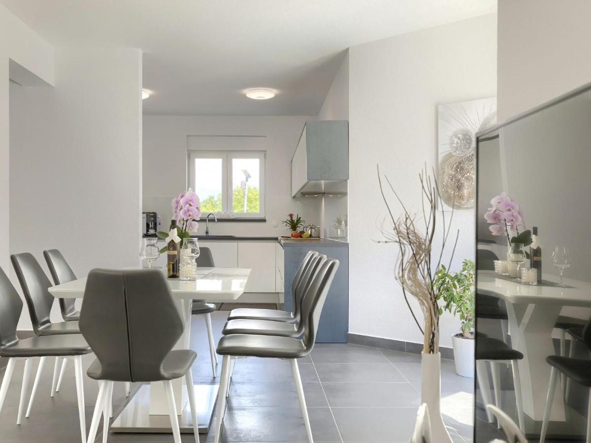 Holiday Home Villa Gocci By Interhome Kmeti Luaran gambar