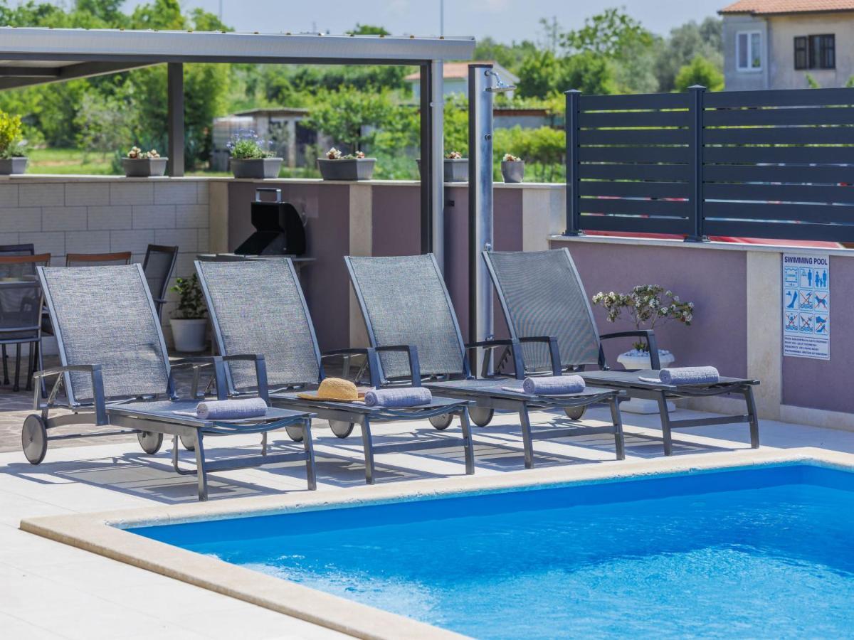 Holiday Home Villa Gocci By Interhome Kmeti Luaran gambar