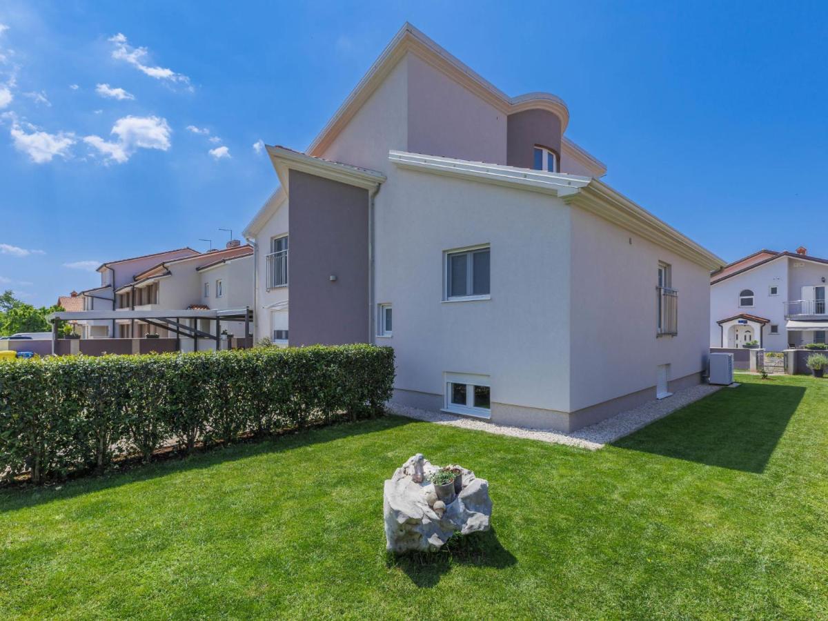 Holiday Home Villa Gocci By Interhome Kmeti Luaran gambar